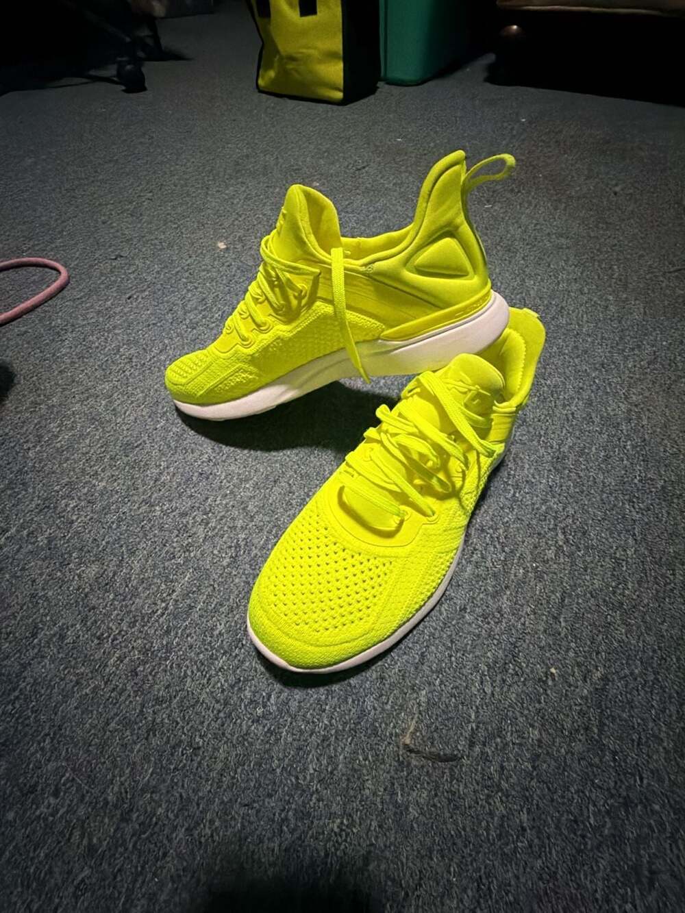 C0104 APL TechLoom Tracer Size 7 Neon Lime Yellow Sneakers